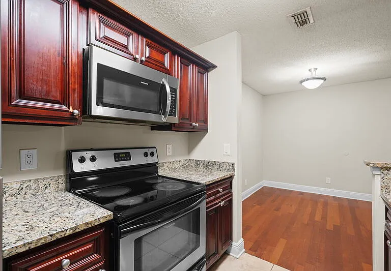 4208 Santa Fe Pkwy — Photo 8