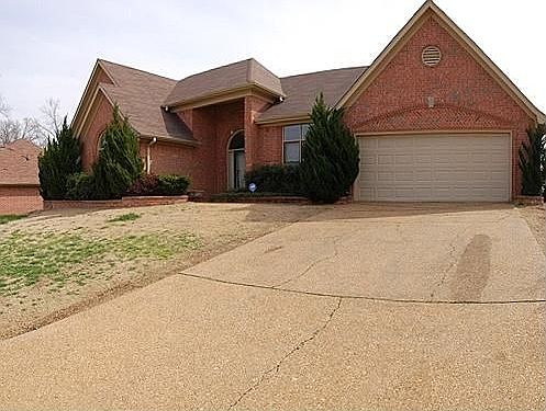 2nd image of 8261 Meadow Vale Dr