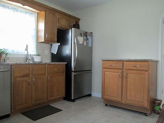2nd image of 23 Thorney Ave