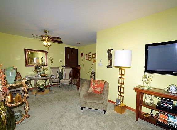 5th image of 706 Cross Creek Dr W #1A