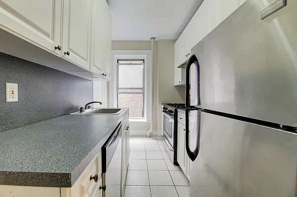 Rented by REAL New York | media 8