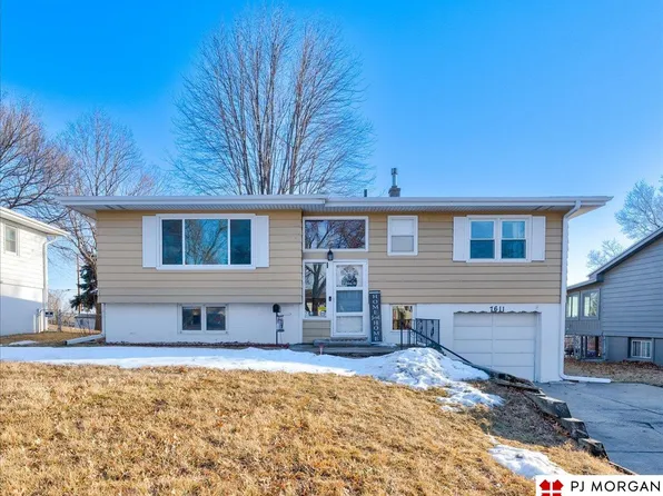 7611 Nina St, Omaha, NE 68124