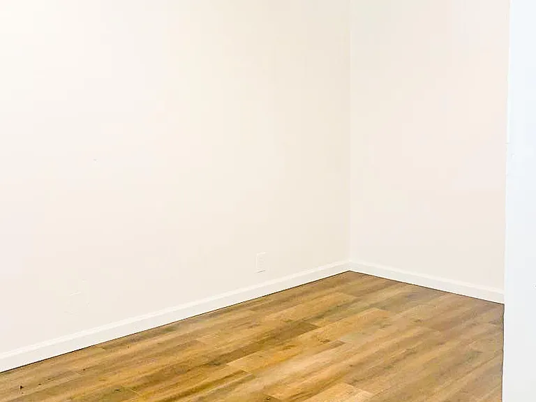 200 E Courtland Pl #10 — Photo 8