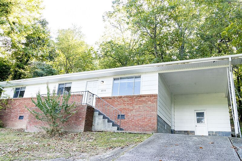 1st image of 3316 Easton Ave