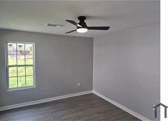 4858 Sheridan Dr — Photo 9