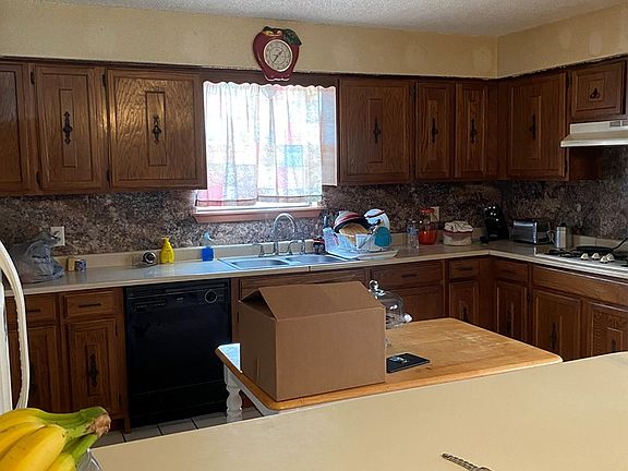 4th image of 501 Blackstone Ave