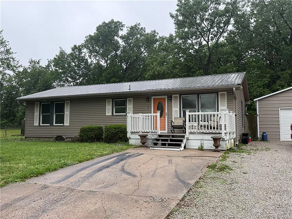 2nd image of 102 Kent Dr