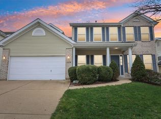 1276 Arbor Bluff Cir, Ballwin, MO 63021