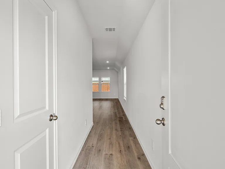 13173 Enclave Pkwy — Photo 3