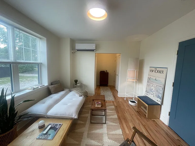 Sterling Apartments — Photo 10