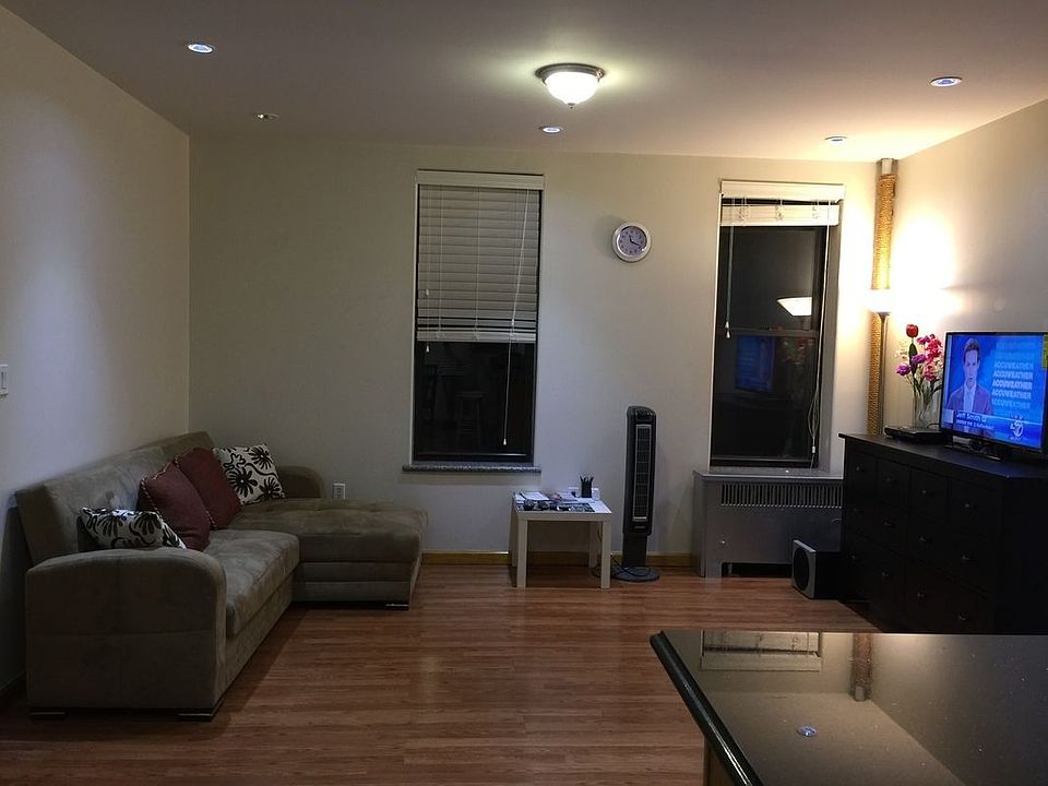 1st image of 127 Ludlow St APT 4A