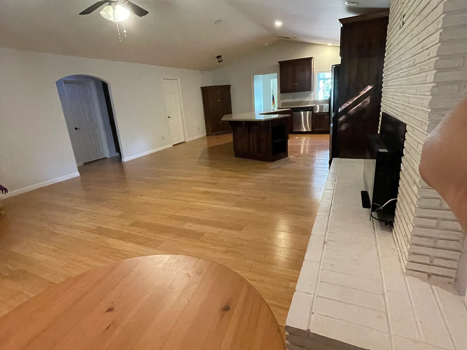3 bed, 1311 sqft, $2,400 — Photo 4