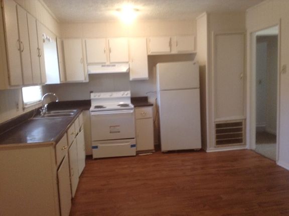 2nd image of 222 Allen Memorial Dr