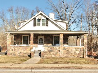 51 Estrada Rd, Central Valley, NY 10917