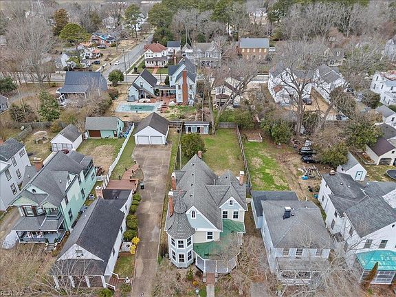 2nd image of 330 Main St