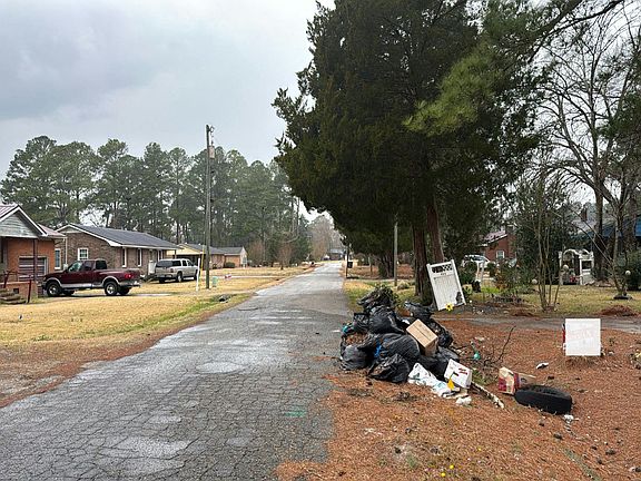 4th image of 404 Clemmons St