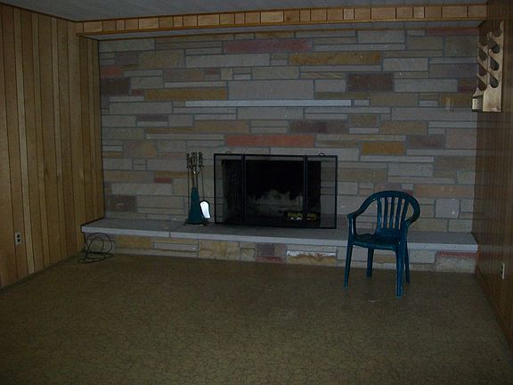 3rd image of 104 Falcon Dr