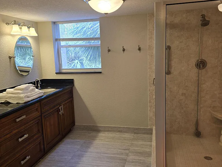 7580 Regency Lake Dr #402 — Photo 20