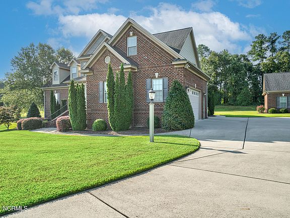 3rd image of 3105 W Hampton Drive