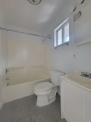 Rented by AZ REALTY NYC LLC | media 20