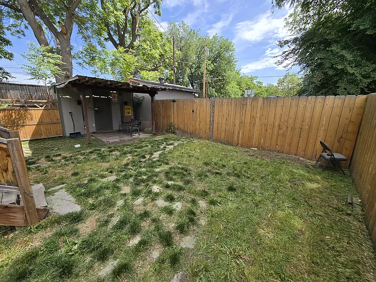 833 S Edison St — Photo 20