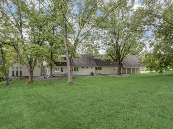 19019 West Observatory ROAD, New Berlin, WI 53146
