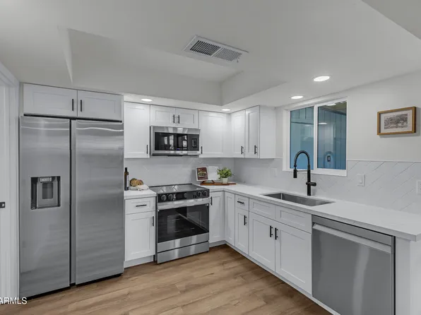 610 E MONTEBELLO Avenue #41, Phoenix, AZ 85012