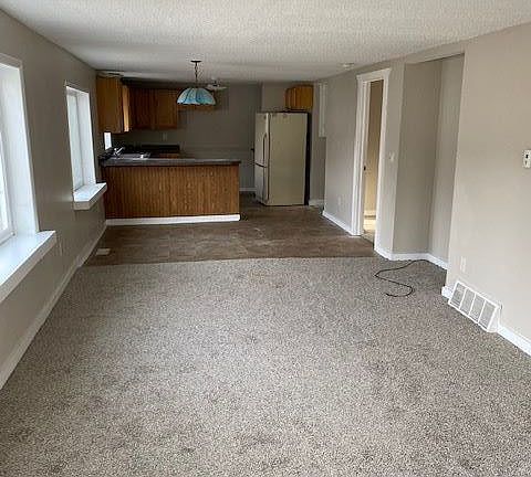 Living Area-Dining Area-Kitchen