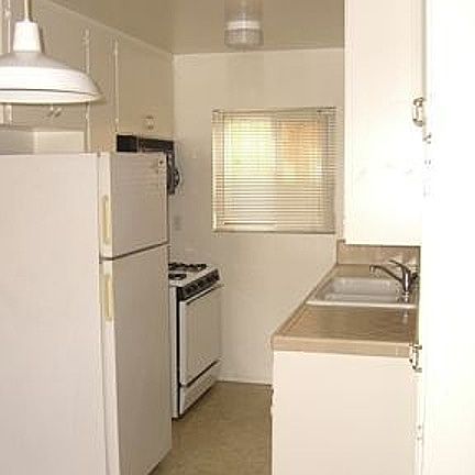 5th image of 765 Agate St