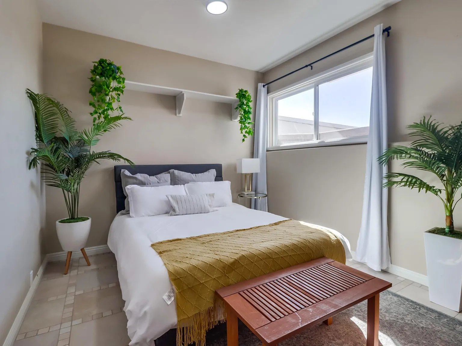 2581 Tokalon Ct — Photo 2