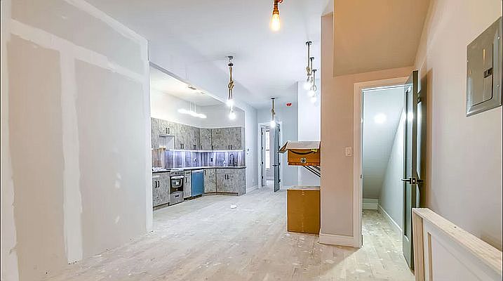1st image of 498 Clinton Ave #1