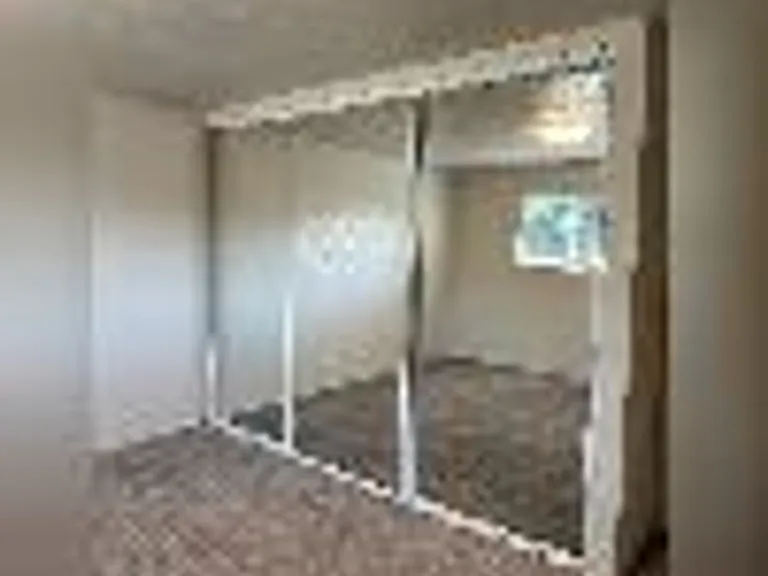 920 Castlewood Dr — Photo 5