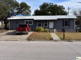 301 N Ridge St, Lampasas, TX 76550