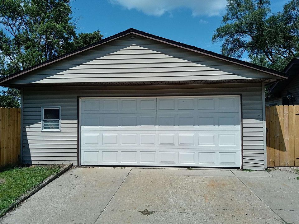 1445 Bayliss Avenue, Beloit, WI 53511 MLS 1942315 Zillow