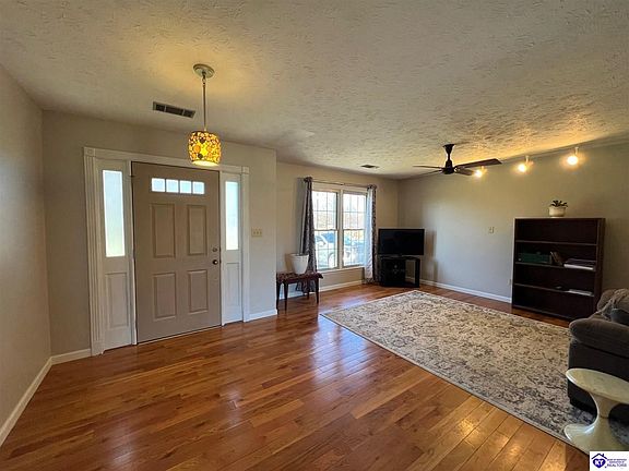 4th image of 1865 Fogle Rd