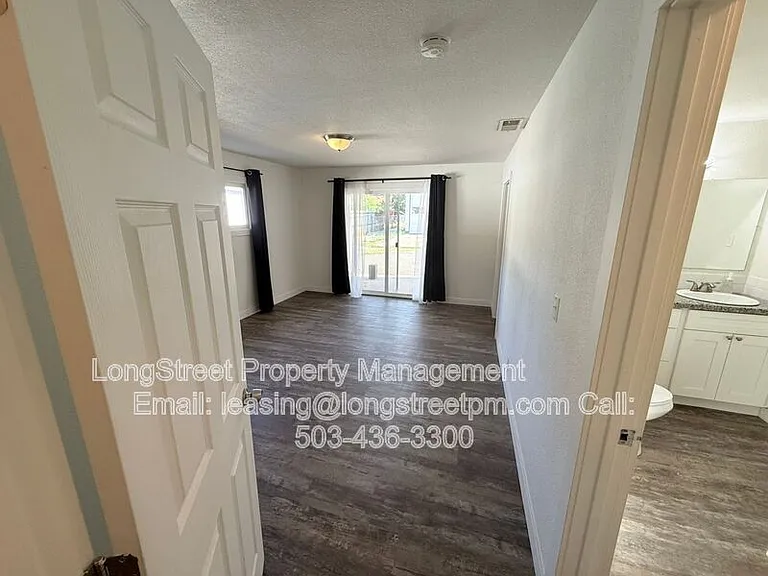 758 Browning Ave S #A — Photo 25