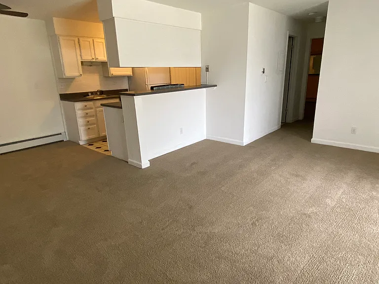695 Manhattan Dr #214 — Photo 4