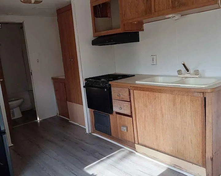 655 Thornton Ferry Rd #1 — Photo 2