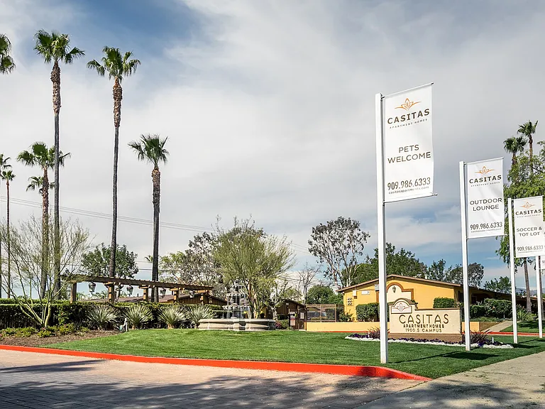Casitas Apartments — Photo 5