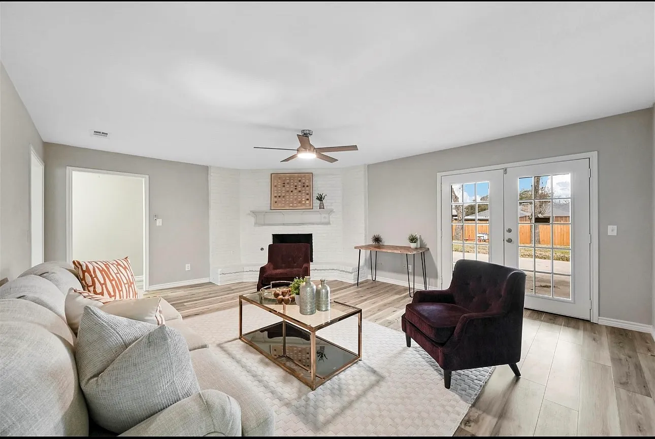 3 bed, 1825 sqft, $2,599 — Photo 3