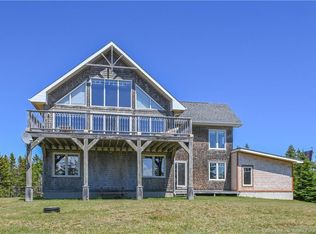 449 Gauvin St, Shippagan, NB E8T2N2