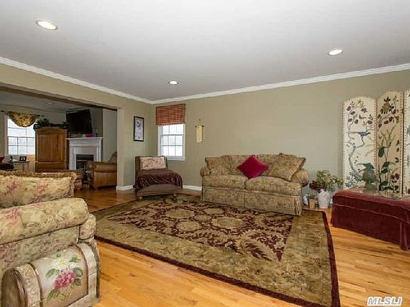 4th image of 5 Blair Ln