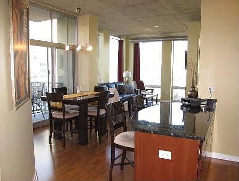 1st image of 700 N Larrabee St APT 1907