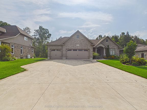 2nd image of 192 Birchwood Ave