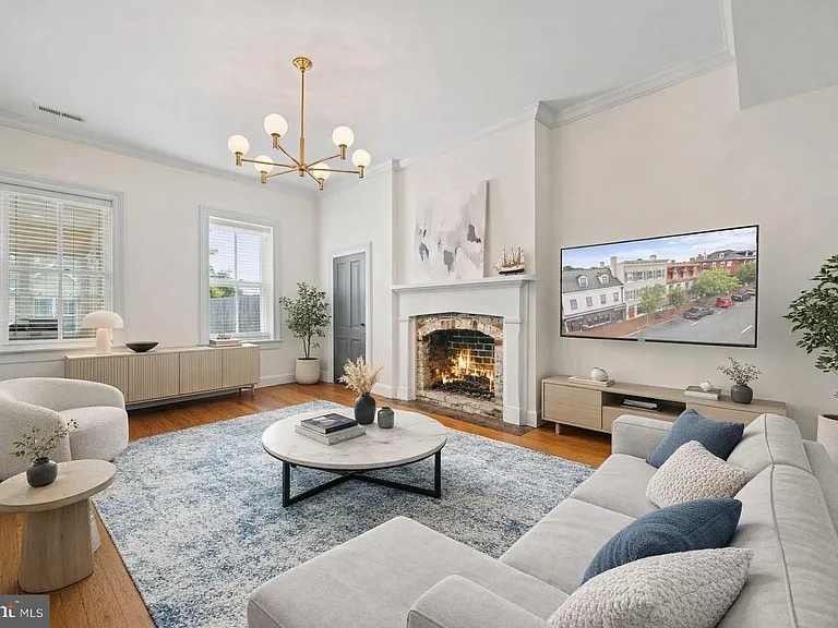 415 William St #A — Photo 2