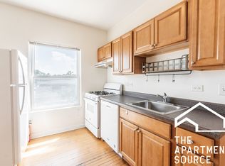1831 W Foster Ave #3, Chicago, IL 60640