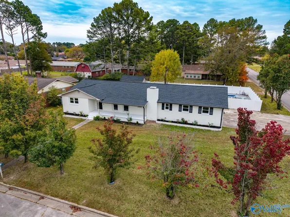 1715 Vinca St SW, Decatur, AL 35601