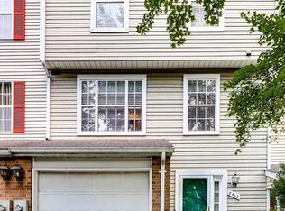 8413 Each Leaf Ct, Columbia, MD 21045