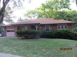 15500 E 42nd Pl, Independence, MO 64055