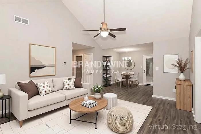 3 bed, 2.0 bath, 1332 sqft, $1,945 — Photo 3